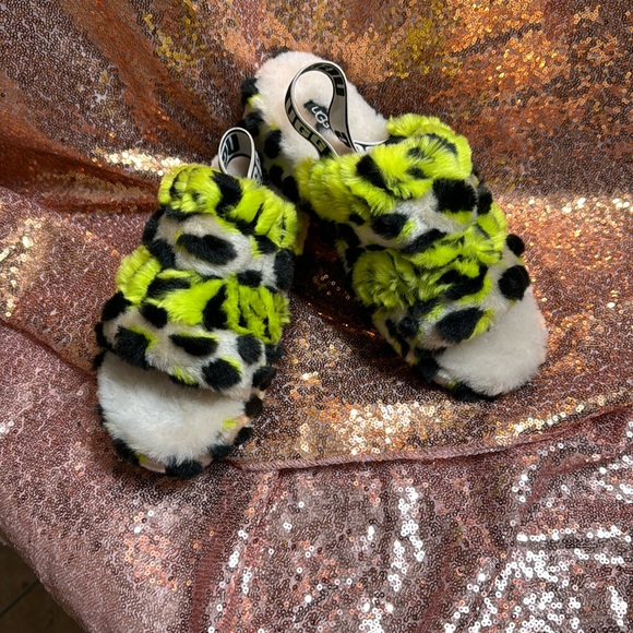 Uggs - Picture 1 of 3